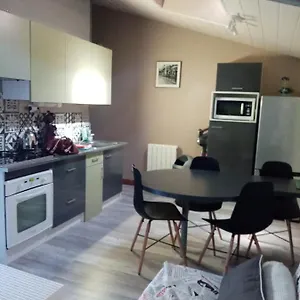 Appartement Terrasse +parking, Vieille-Brioude